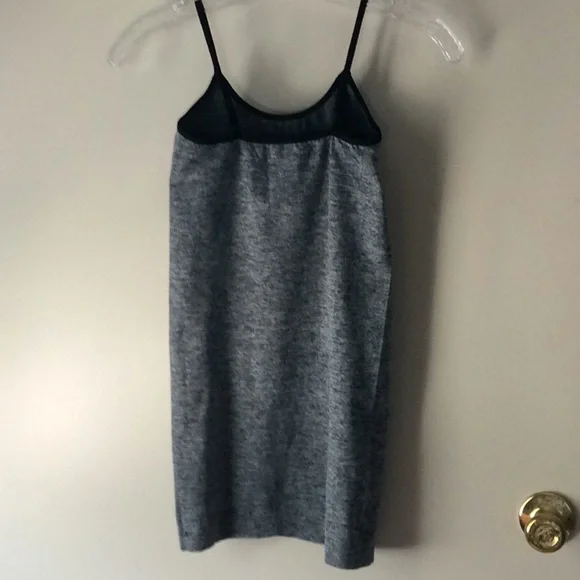 Tank top. Really nice. - Picture 4 of 7